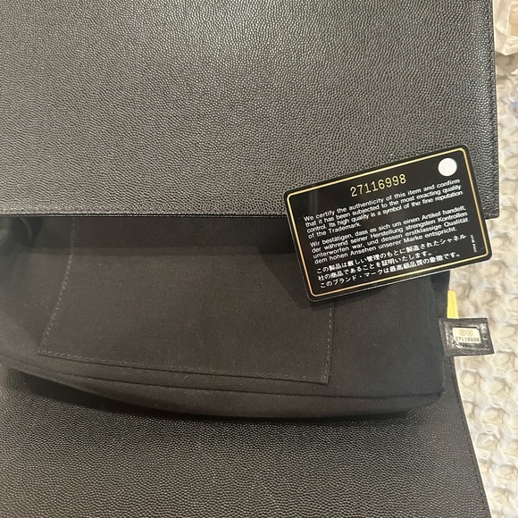 Authentic Chanel boy bag in excellent condition. - Picture 9 of 13